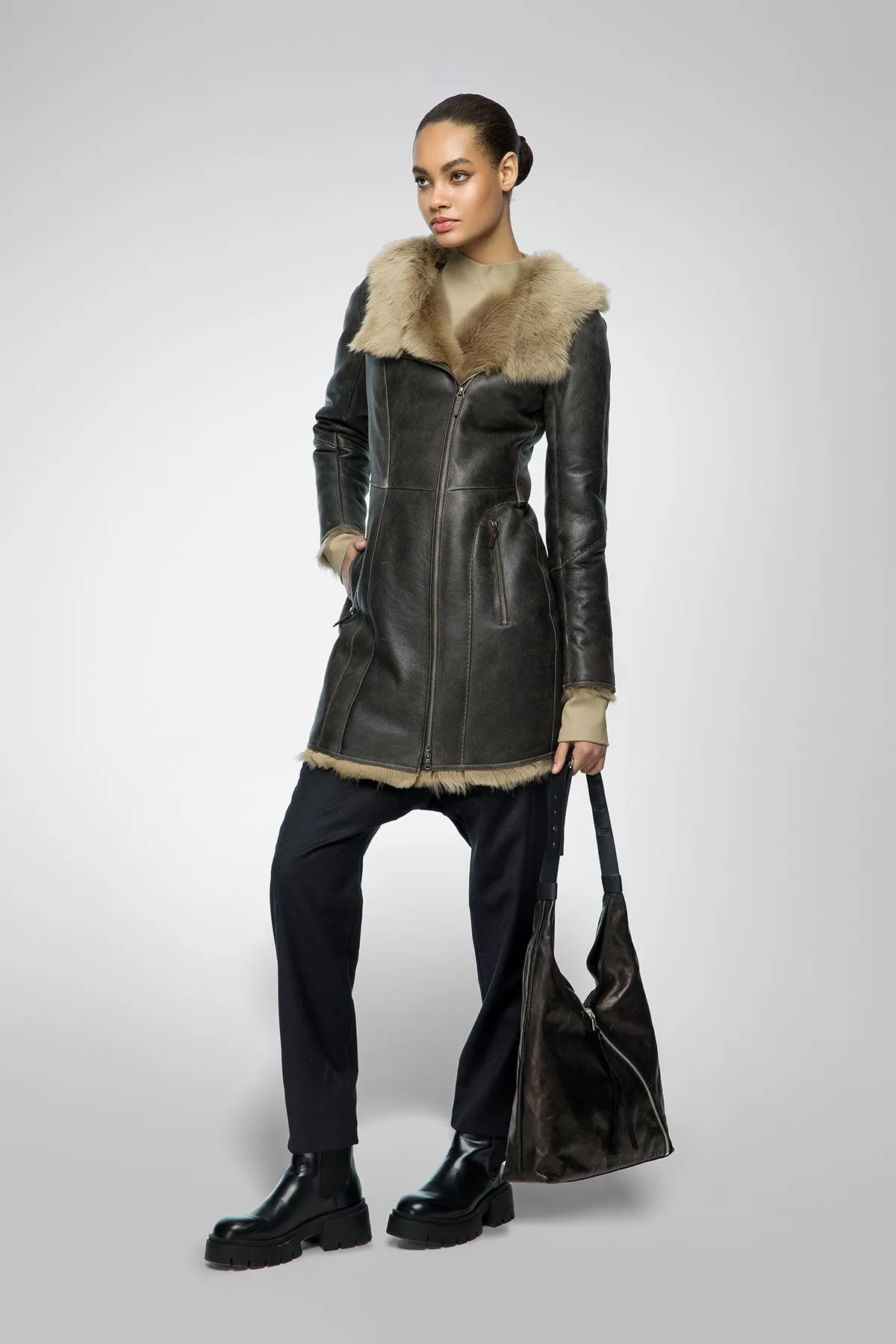 Amelie - Desert Beige Shearling Coat