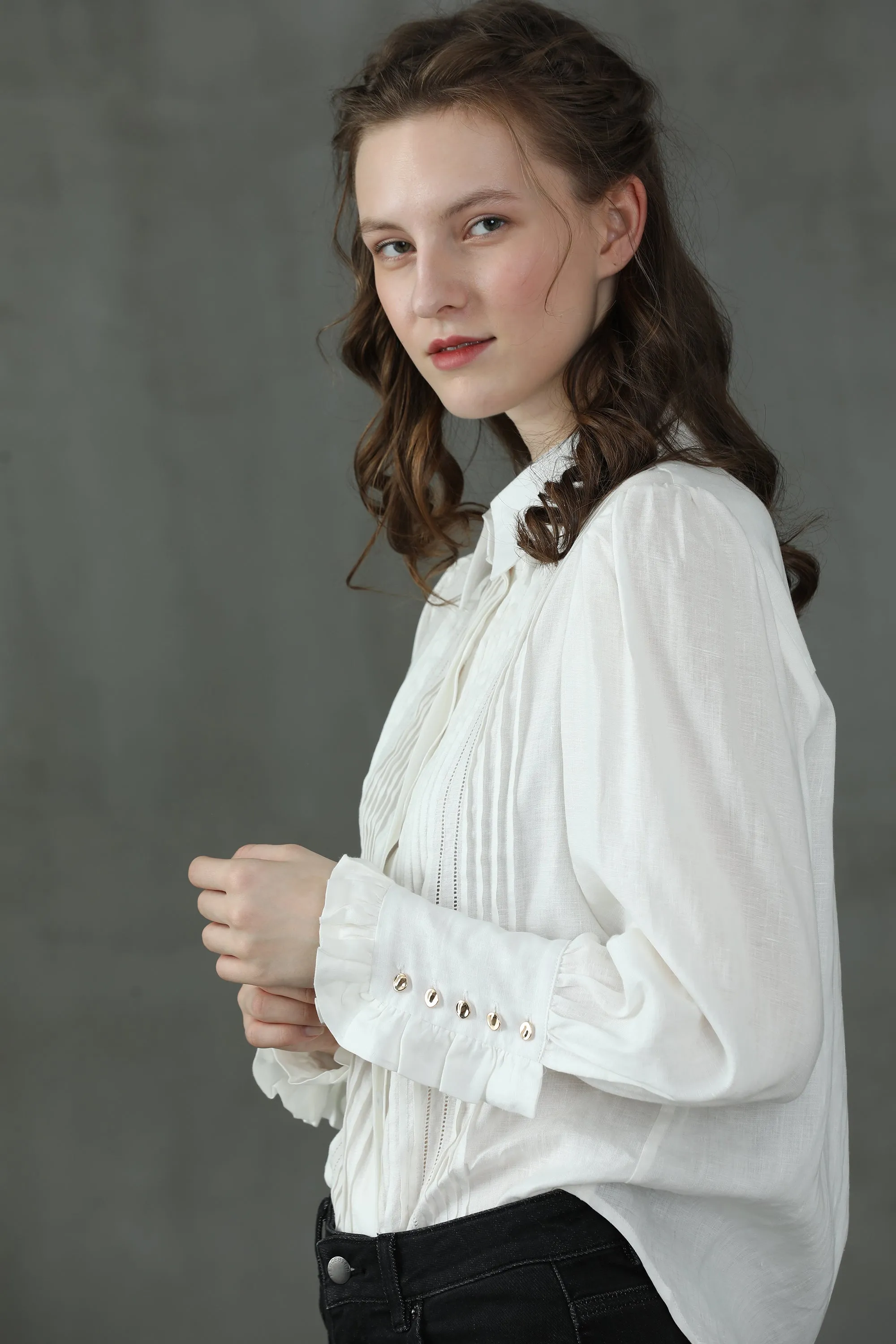 Jo March 31 | Accordion Pleated Linen Shirt