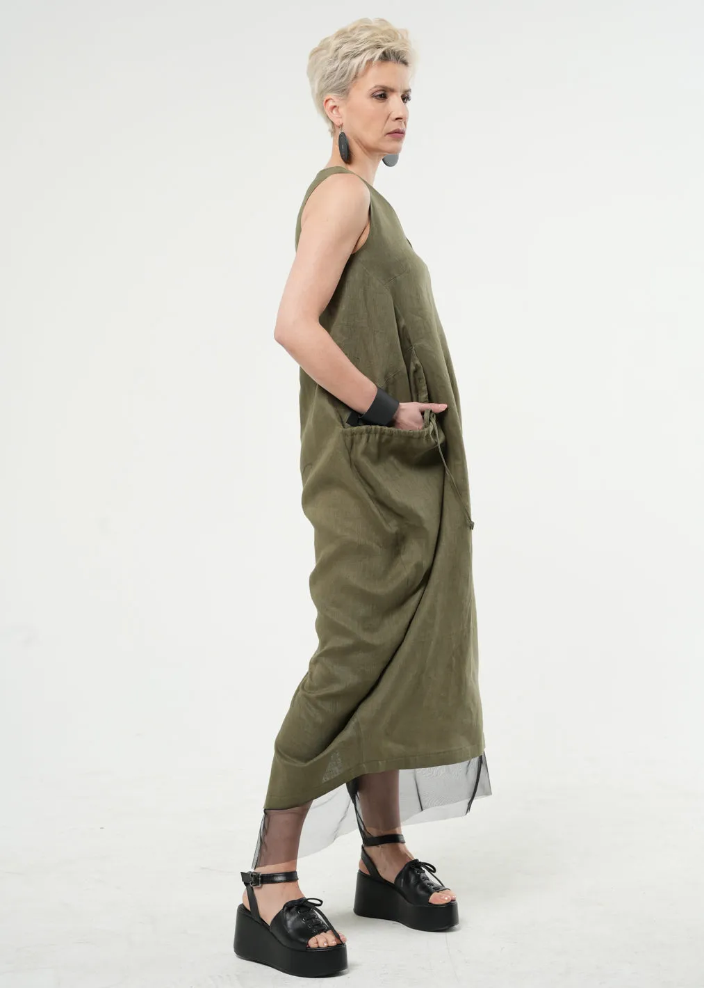 Long Linen Dress With Oversized Pockets In Khaki