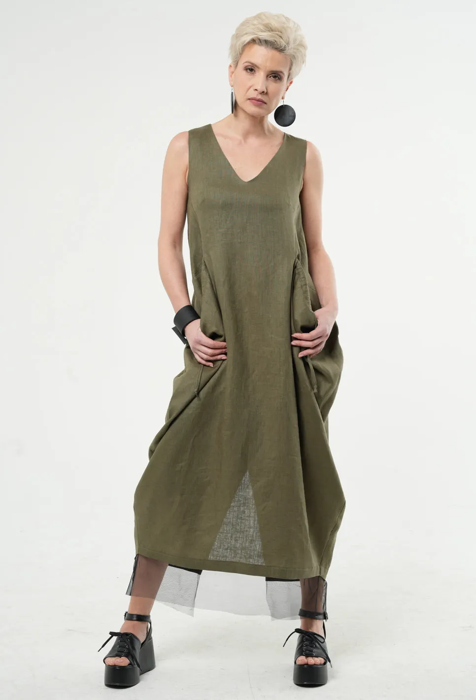 Long Linen Dress With Oversized Pockets In Khaki