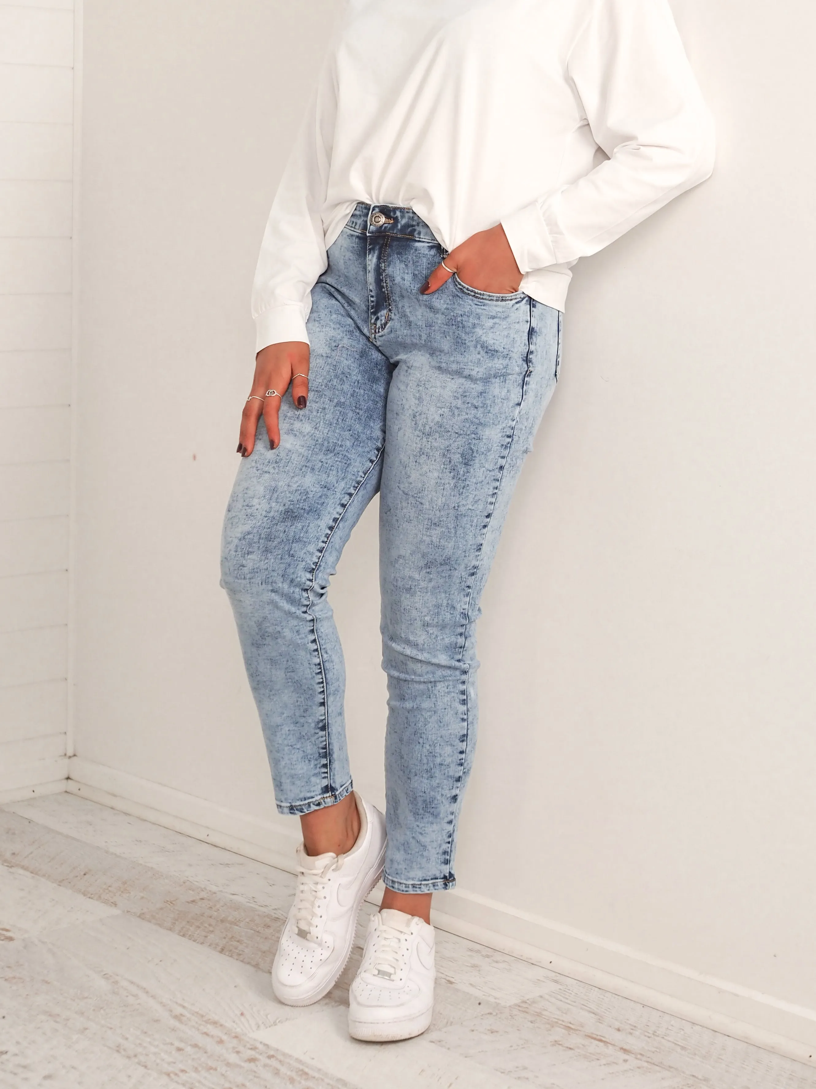 Misha Jeans - Non Ripped