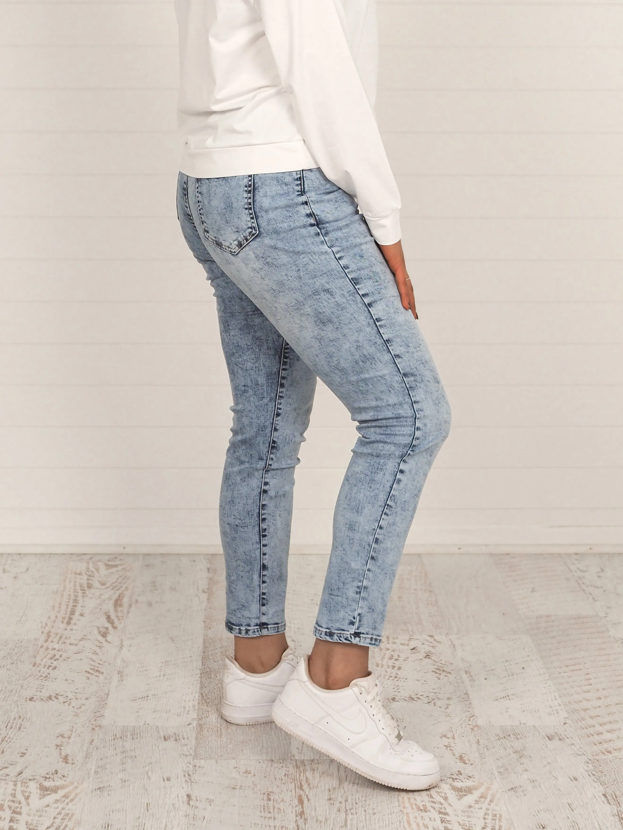 Misha Jeans - Non Ripped