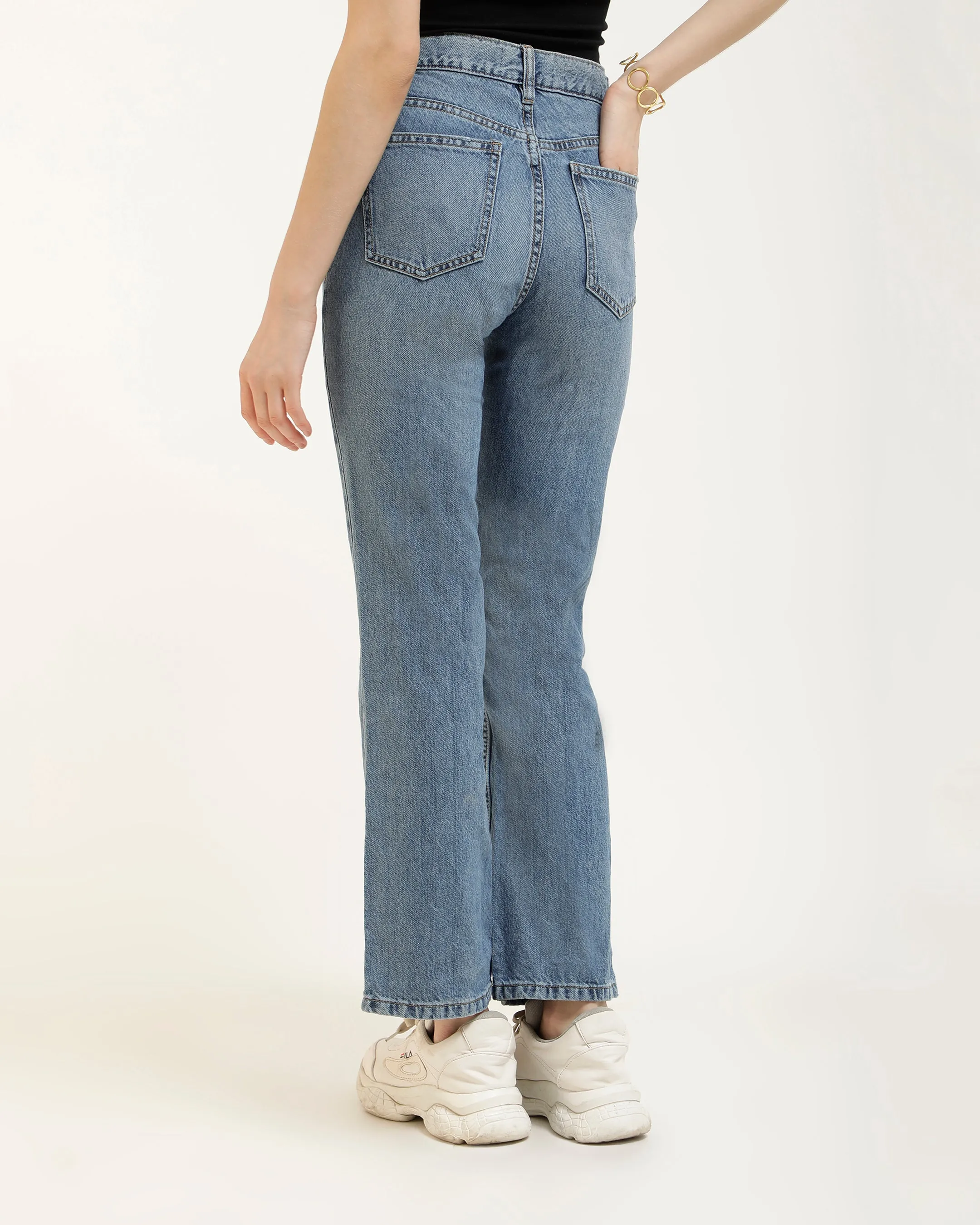 STRAIGHT FIT JEANS