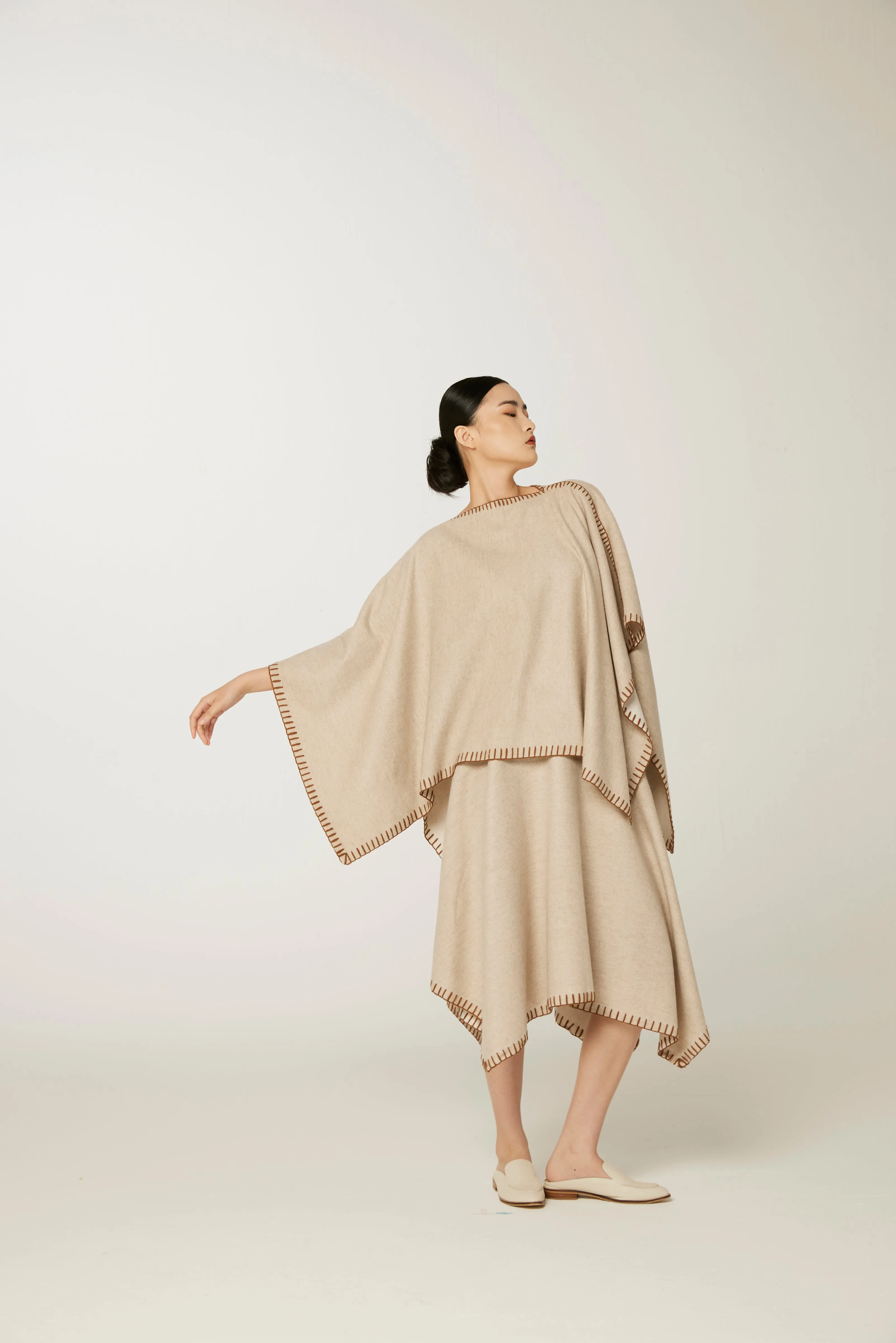 Women's two-sided cashmere cloak