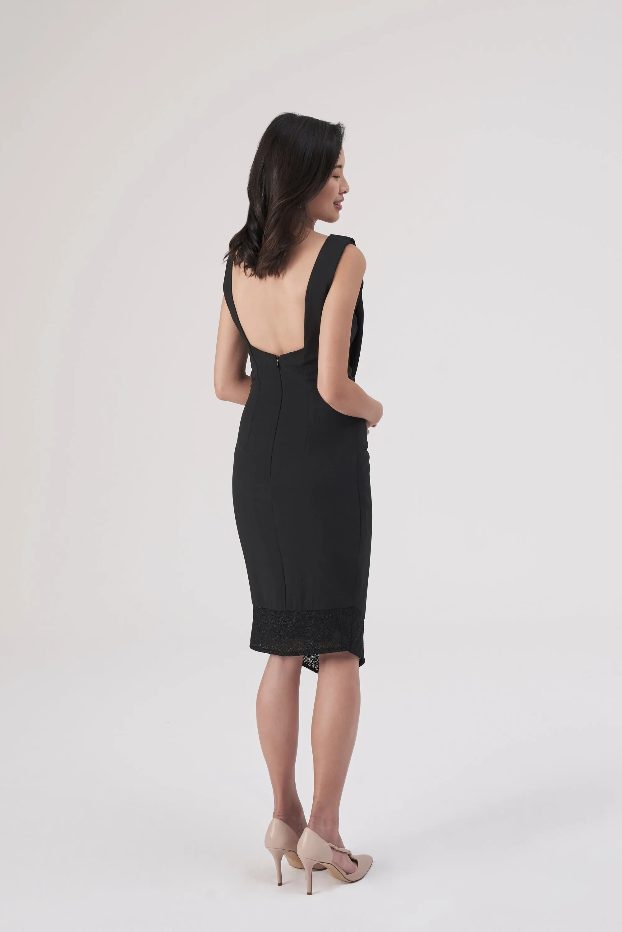 Zoey lace panelled black shift dress